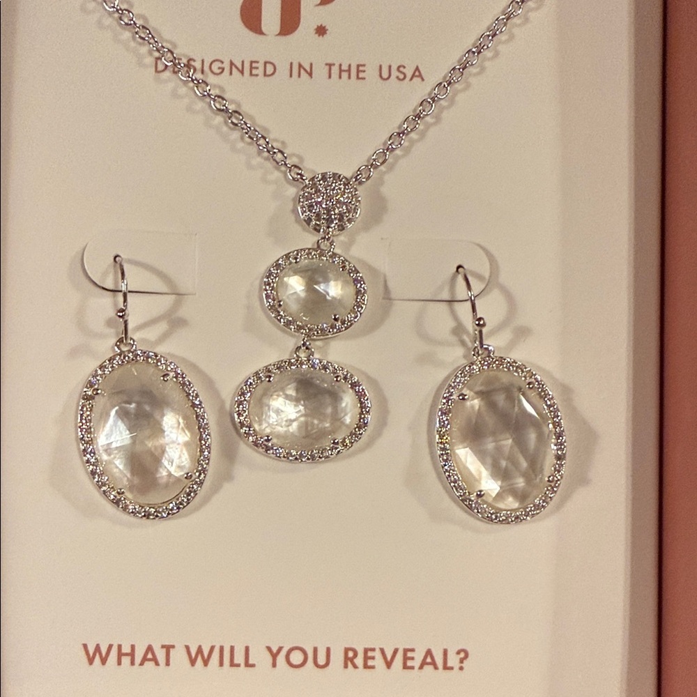 Mother of Pearl Oval Pendant Necklace and Earring Set - Designed in the USA - Picture 2 of 4